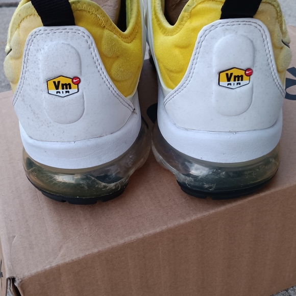 2019 Nike Air VaporMax Plus 'Sunshine Yellow' 7Y (8½W) - Picture 6 of 10